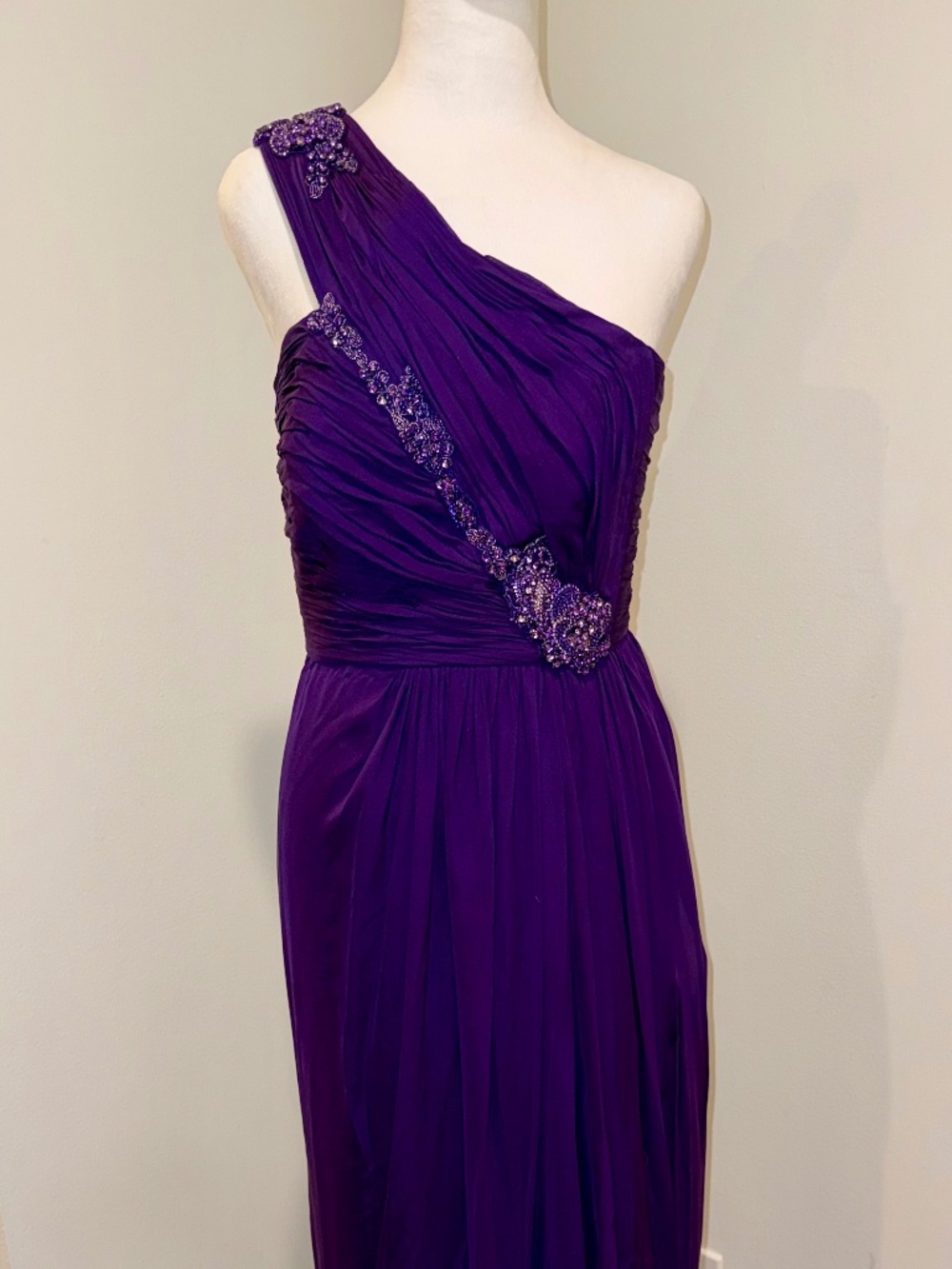 Elegant Marchesa Purple Gown with Beaded One Shoulder Size 8